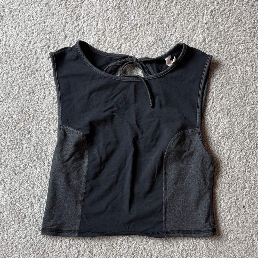 Black Sleeveless Women's Top